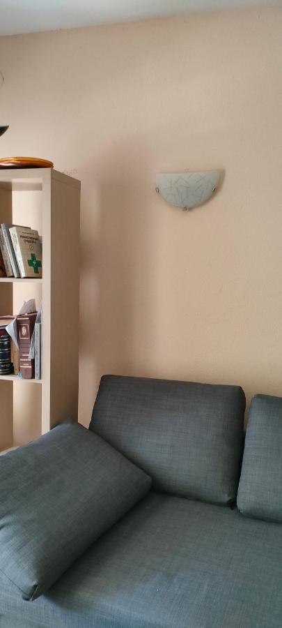 Apartamento En ซาลอว์ ภายนอก รูปภาพ