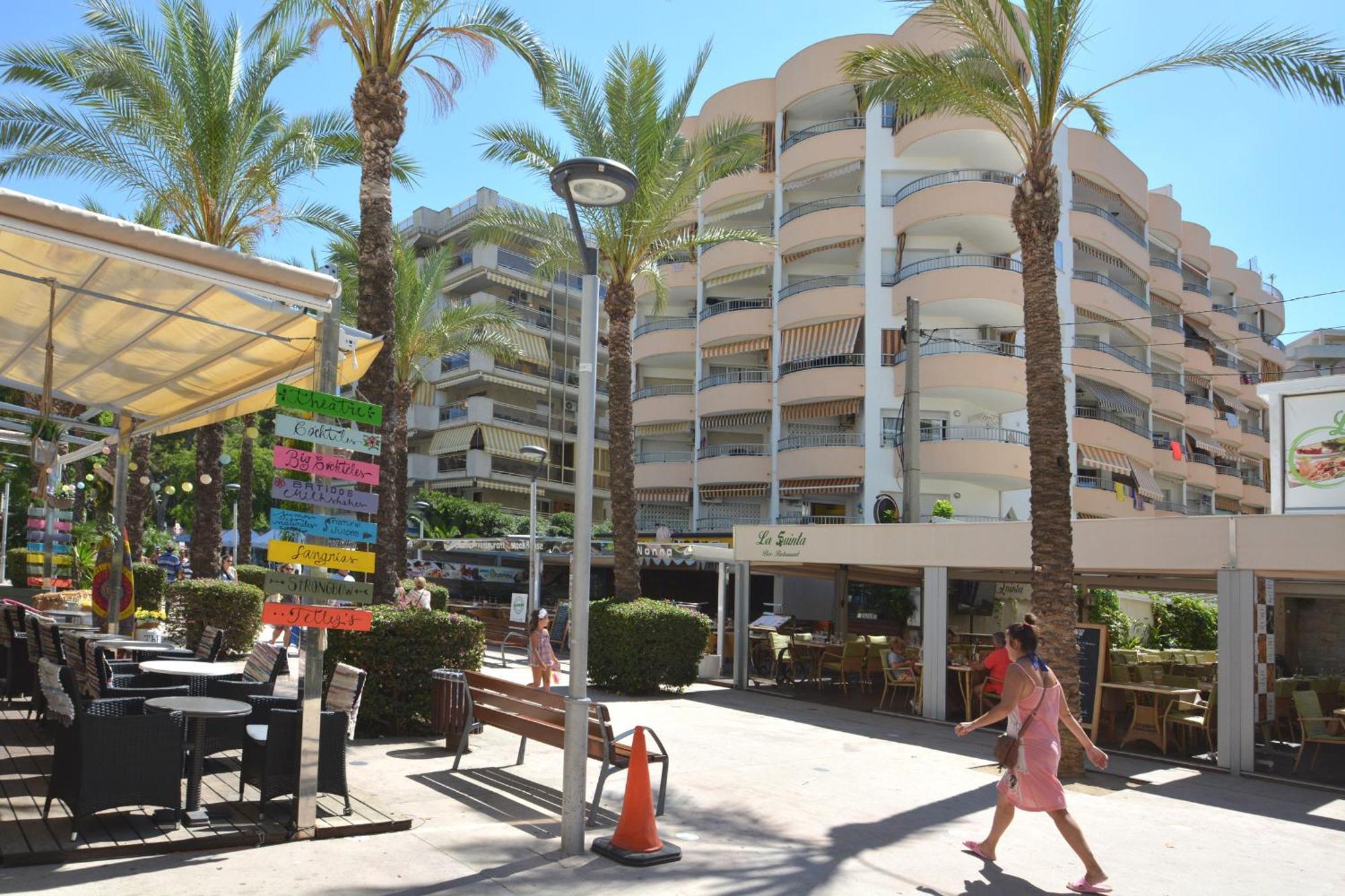 Apartamento En ซาลอว์ ภายนอก รูปภาพ