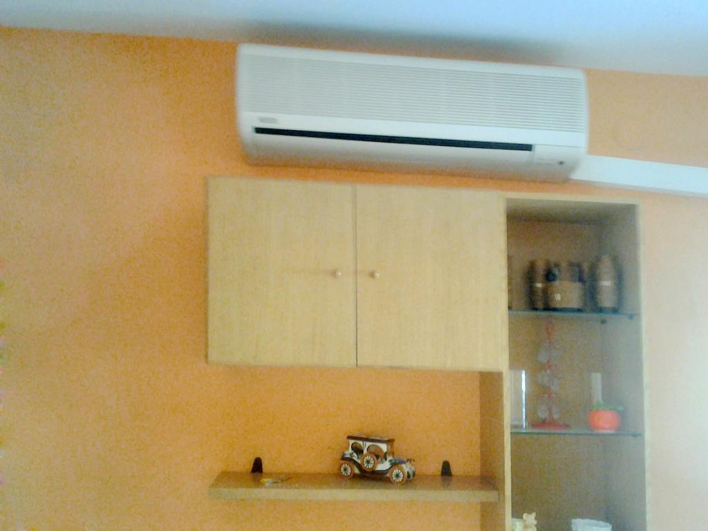 Apartamento En ซาลอว์ ภายนอก รูปภาพ